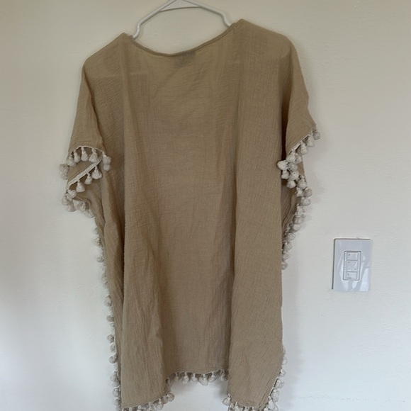 Tuckernuck Katie Caftan in Sand with Pom Poms – Lightweight Ramie M/L  De - Picture 5 of 8